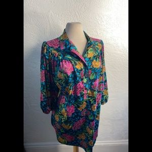 Top Notch VINTAGE Flower Top